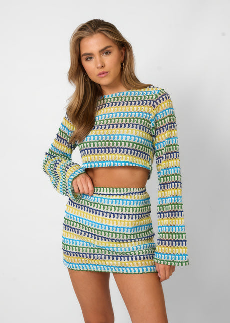 Strikket Sæt med Kort Top & Nederdel | Blød & Farverig | Trendy Design