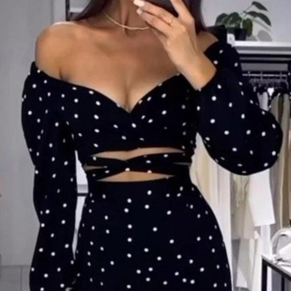 Juliette - Off-Shoulder Prikket Kjole med Slids foran