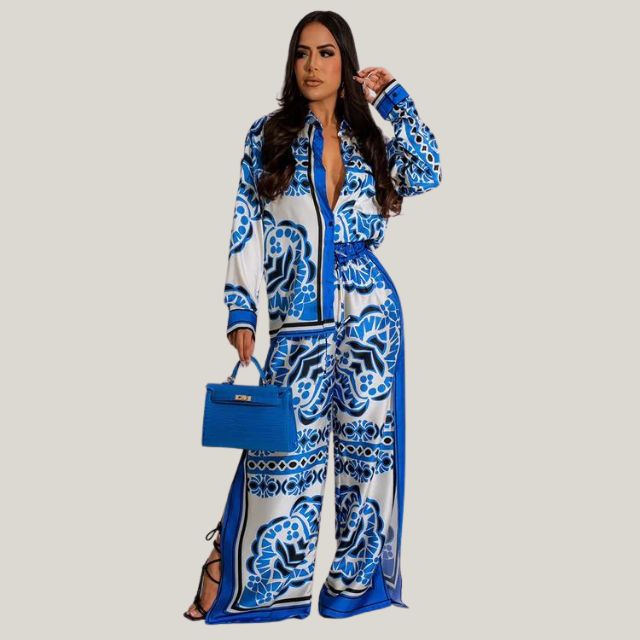 Laila - satin todelt sæt med et fedt print og bindebælte