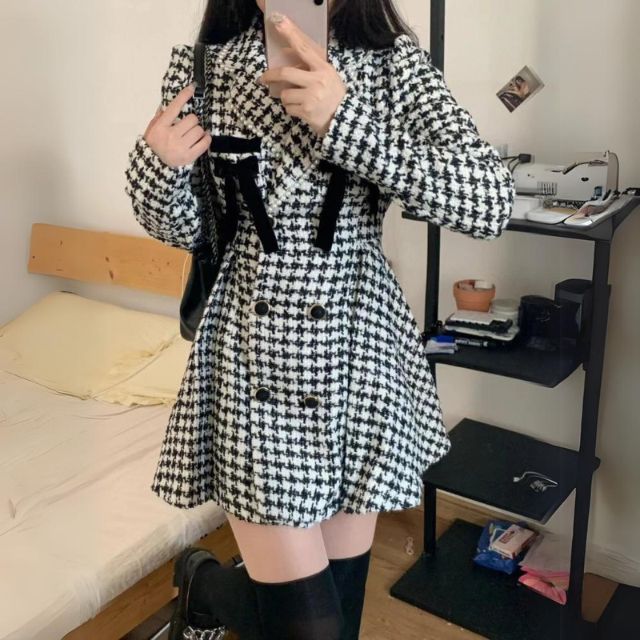 Clarissa - houndstooth kjole med butterfly på ærmerne