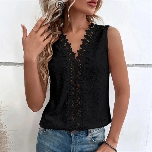 Liliana - ærmeløs bluse med blondeovertræk