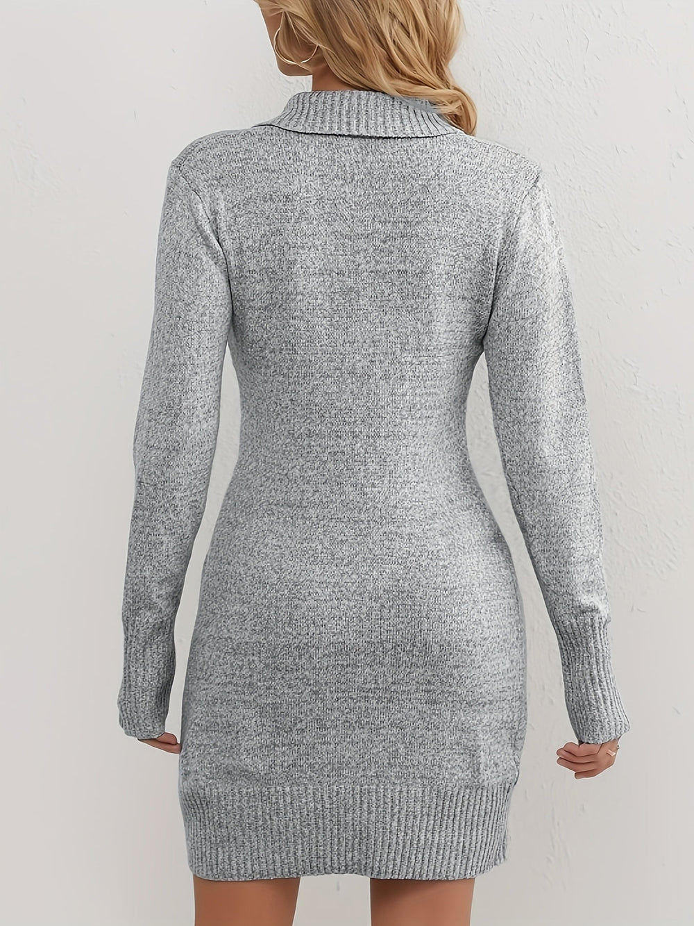 Strikkjole med Asymmetrisk Krave | Elegant & Varm | Tidløst Design