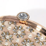 Adelaide - perle- og krystaludsmykket blomsterclutch