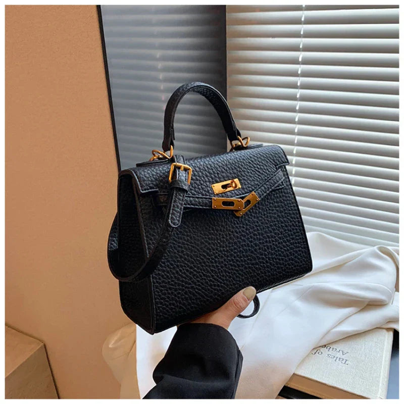 Rikke - Lychee-mønstret crossbody-taske
