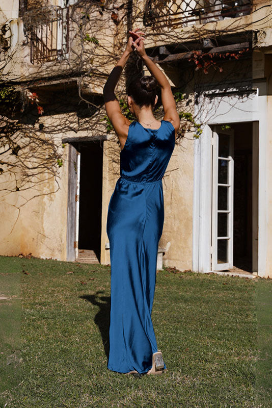 Lang Satin Kjole med Slids | Polyester | Elegant & Tidløs