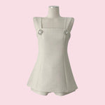 Coralie - Chic tweed-legedragt med dekorative knapper