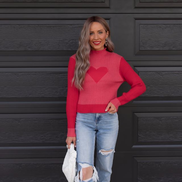Cora - Ribstrikket sweater med hjerteindlæg