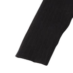 Mia - Asymmetrisk ribstrikket sweater med krave