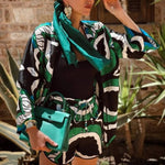 Naomi - sæt med grafisk print og kimono og shorts