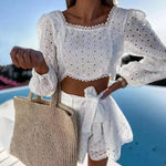 Elena - Blonde Crop Top og Shorts Sæt med pufærmer