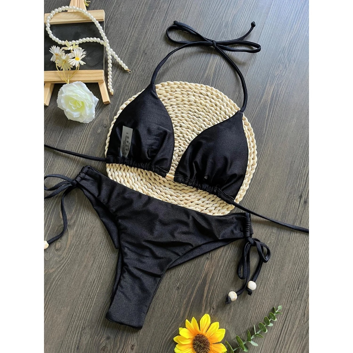 MODA Bikinier i to dele med flettet reb og trekantet bh