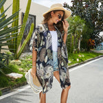MODA sort kimono med påfuglefjerprint og v-hals
