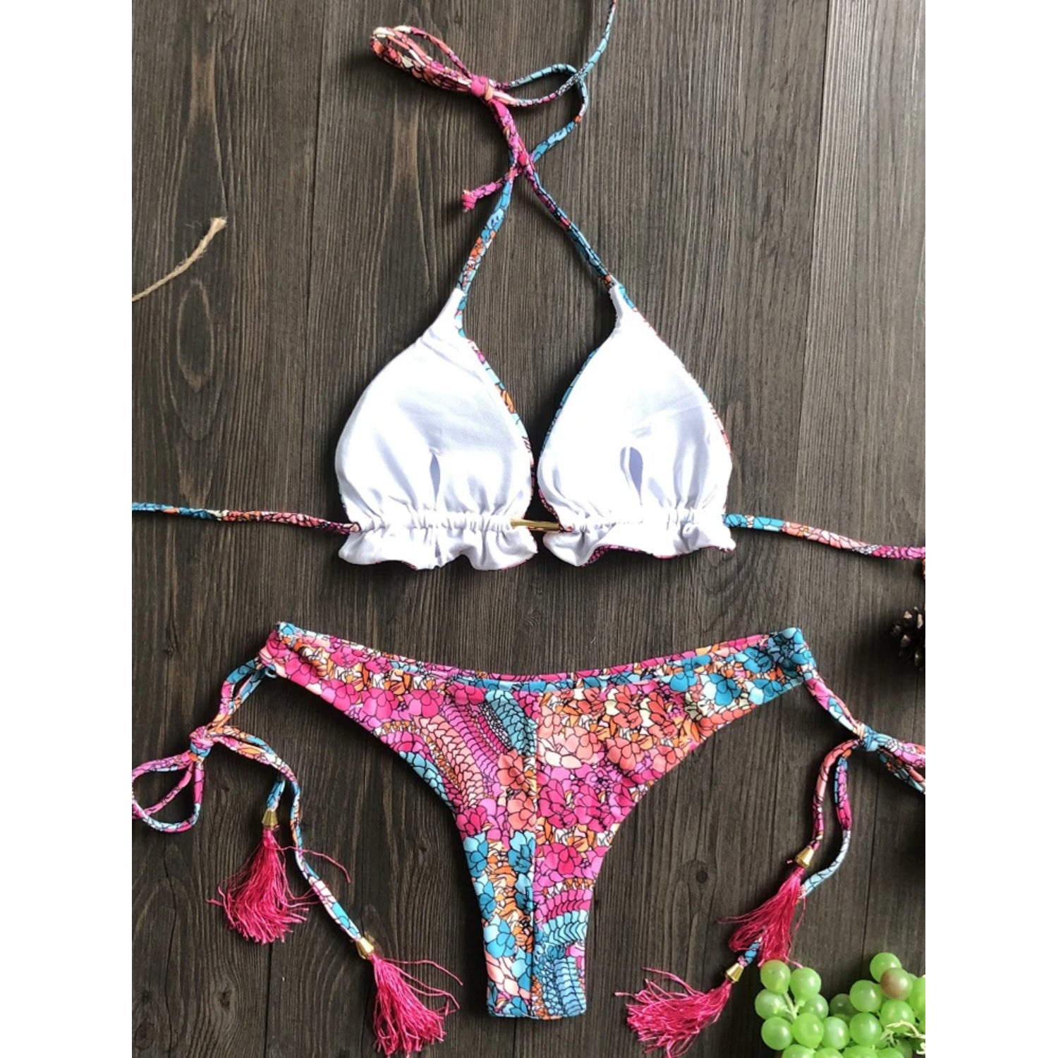 MODA Blomstret bikinier med push up-bh og lavtaljet g-streng