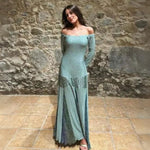 Sienna - off-the-shoulder plisseret maxikjole med teksturerede detaljer