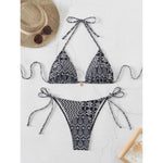 MODA Blomstret blå mønsterprint med halterneck og stropper til bikinier