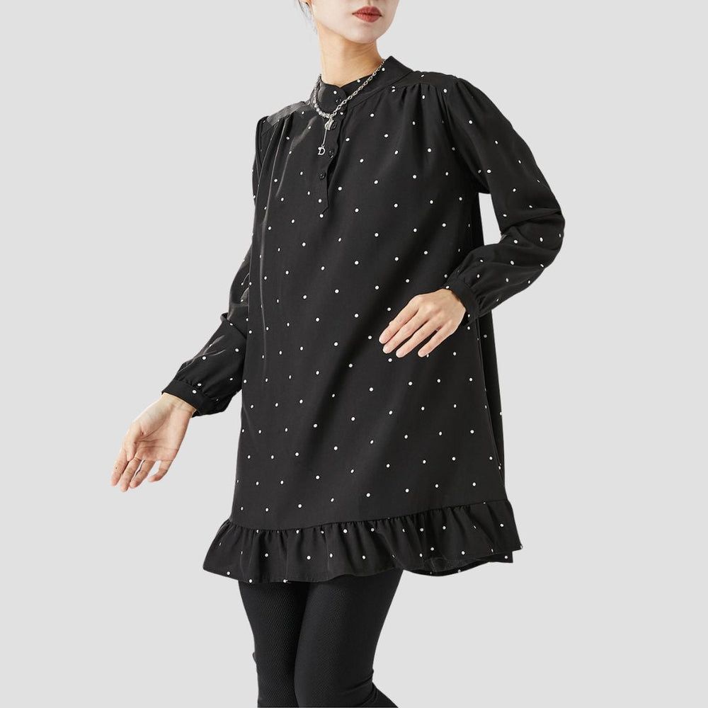 Sophie - Langærmet sort bluse med prikket mønster
