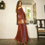 Sienna - off-the-shoulder plisseret maxikjole med teksturerede detaljer