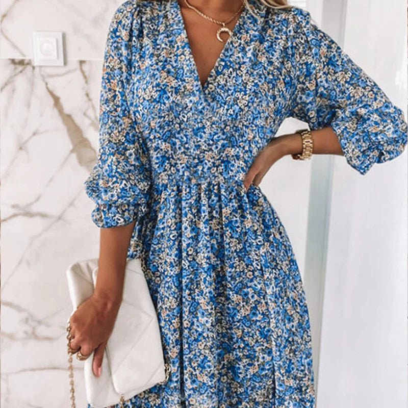 Sienna - Blomstret minikjole med V-hals