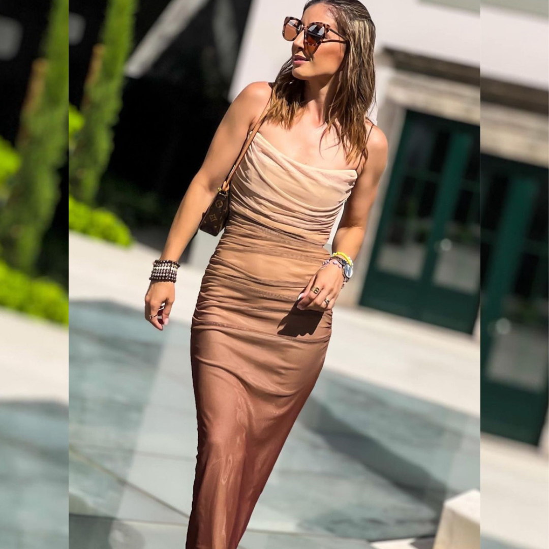 Adriana - Elegant midikjole i mesh med spaghettistropper
