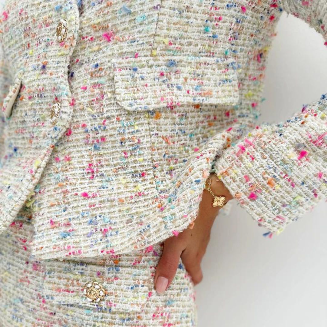 Blossom - Tweed Jakke og Nederdel Sæt med Frynse Detalje