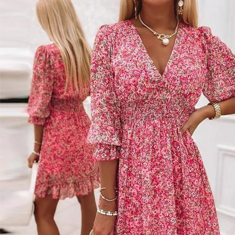 Sienna - Blomstret minikjole med V-hals