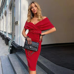 Valentina - Elegant aftenkjole med off-the-shoulder snit og bælte