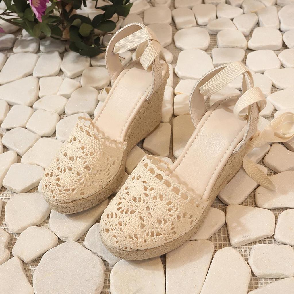 Sophia - hæklede sandaler med kilehæl med ankelrem