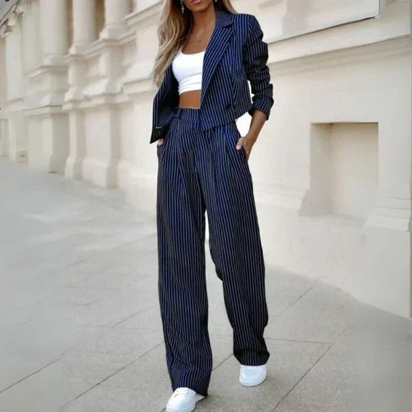 Daniella - nålestribet blazer og buksesæt