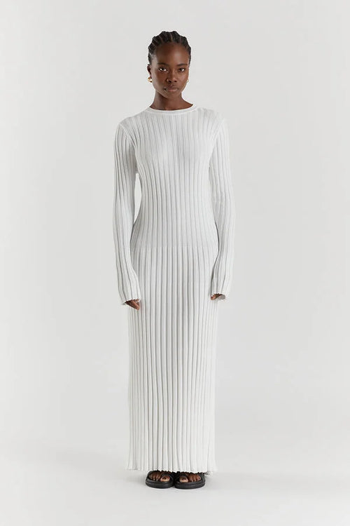Lang Ribstrikket Kjole | Minimalistisk & Elegant | Komfortabel Pasform