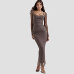 Gabriella - Elegant maxikjole med flæsede mesh-overlay