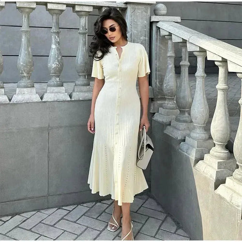 Ribstrikket Midi Kjole | Elegant & Feminin | Tidløst Design