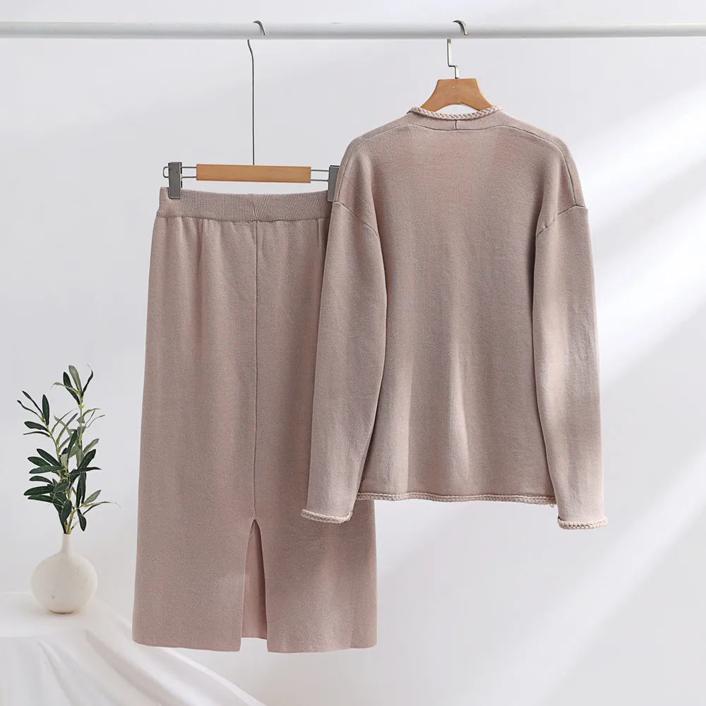 Alexandra - Elegant fritidssæt med cardigan med bælte og nederdel