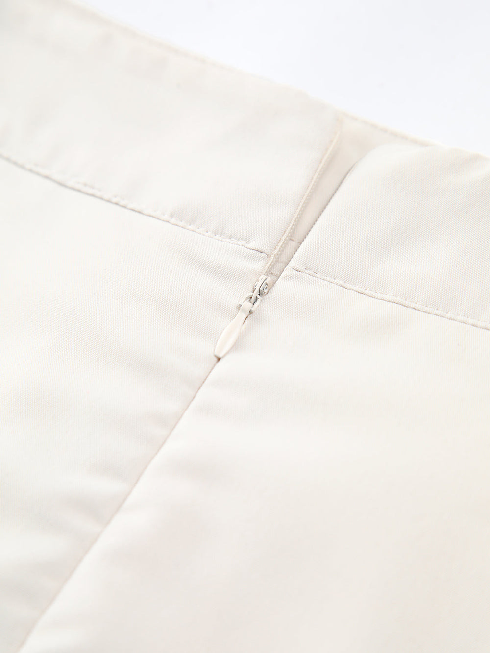 Plisseret Midi Nederdel med Knapper | Polyesterblanding | Elegant & Moderne