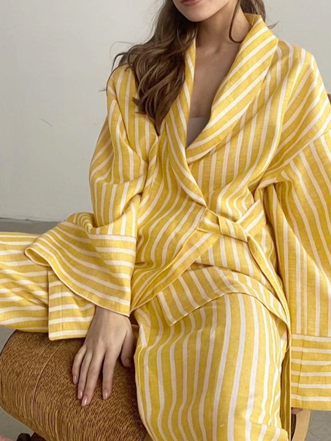 To-delt Sæt med Striber | Kimono-Top & Vide Bukser | Let & Trendy