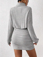 Ribstrikket Top med Høj Hals | Elastisk Materiale | Moderne & Elegant