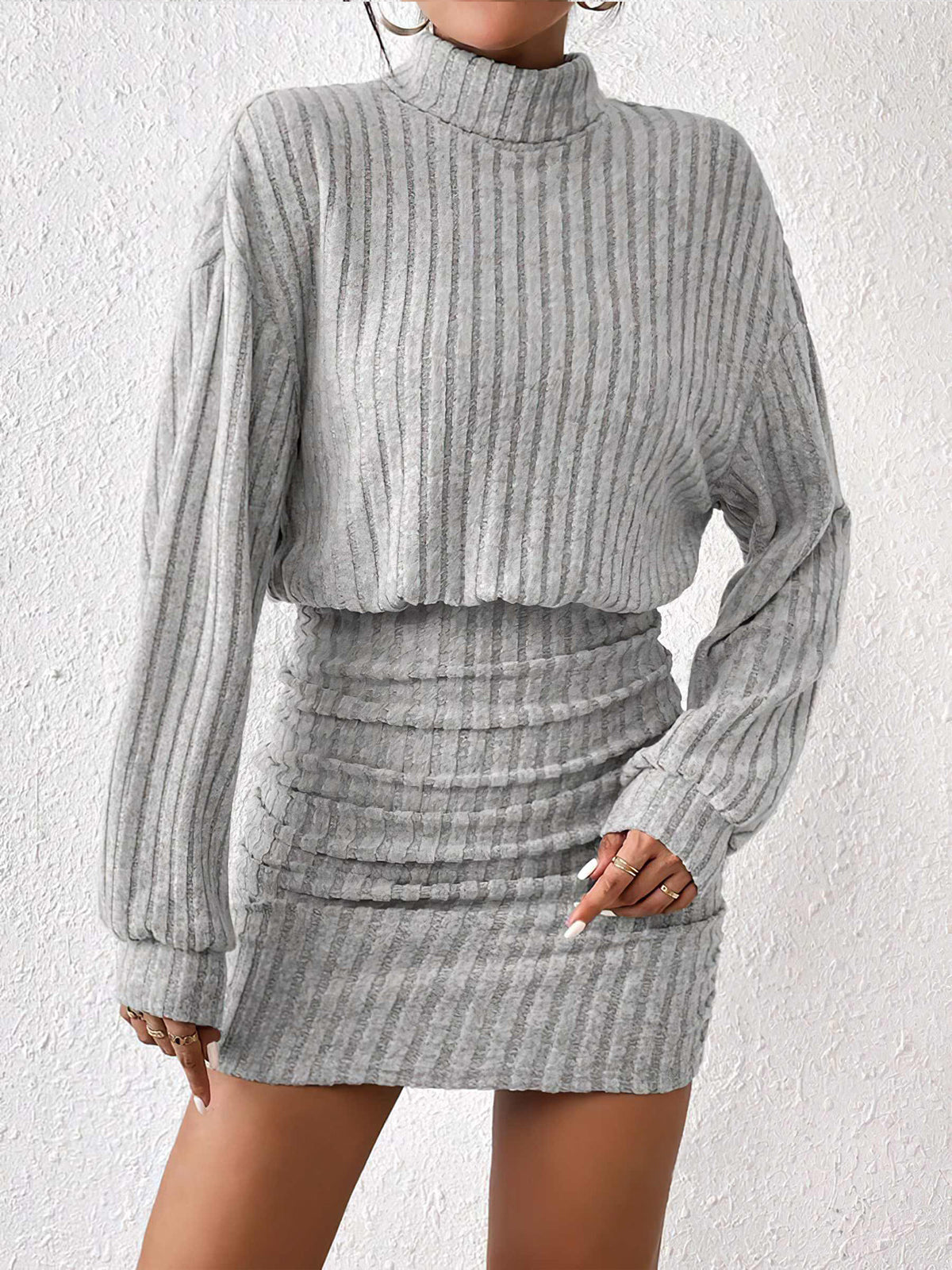 Ribstrikket Top med Høj Hals | Elastisk Materiale | Moderne & Elegant