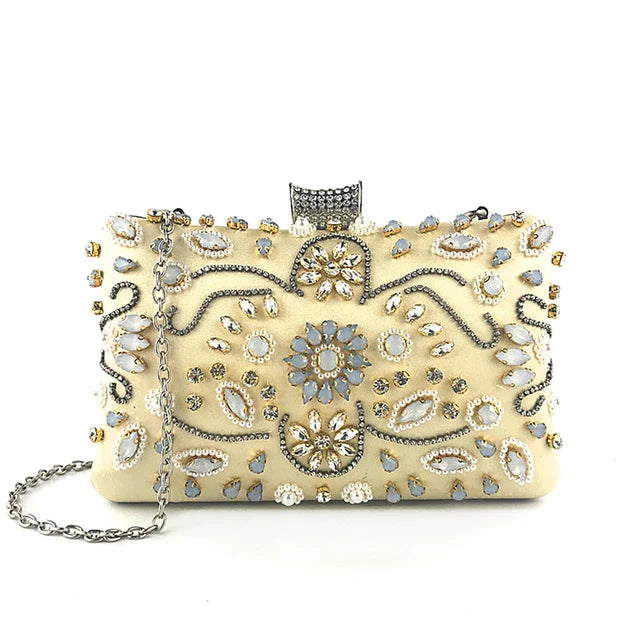 Valencia - Dekoreret clutch med blomstret perlekant
