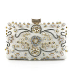 Valencia - Dekoreret clutch med blomstret perlekant
