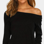 Off shoulder langærmet løs top