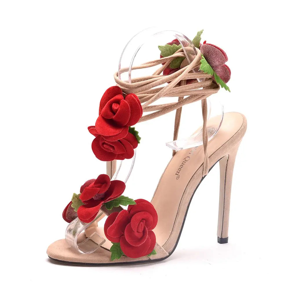 Rosalind - stiletsandaler med blomsterapplikationer