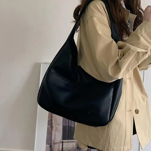 Ida - Tidløs Hobo-taske i læder for ubesværet elegance