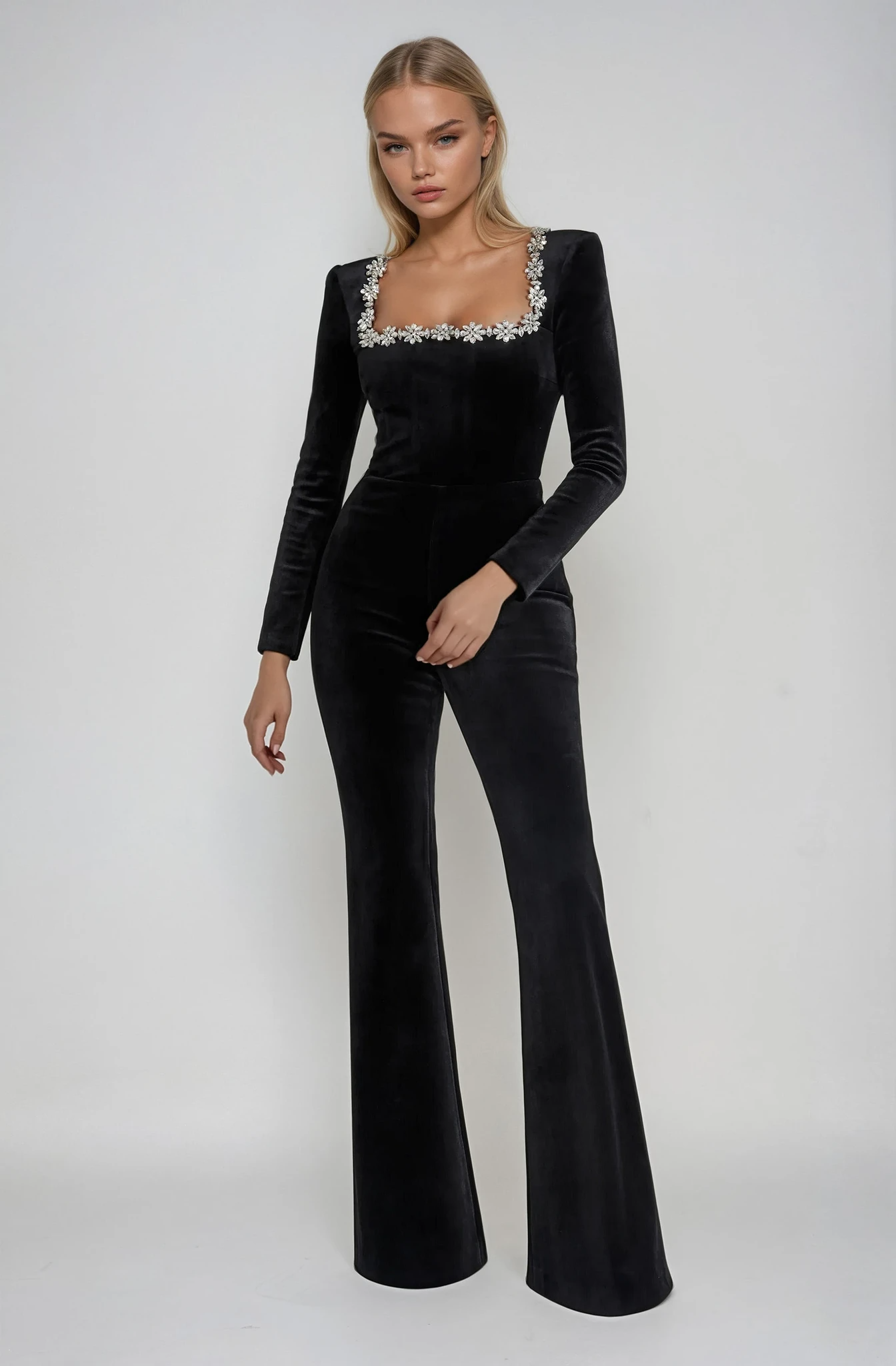 Velour Jumpsuit med Blomsterbroderi | Polyester | Elegant & Glamourøs