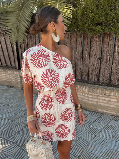 Melanie - Kjole - One-shoulder style