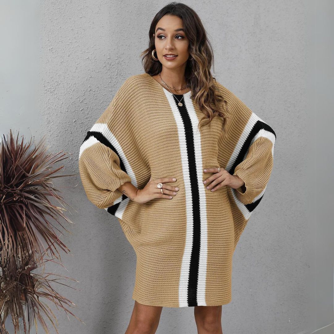 Aria - Oversized strik poncho med stribet accent