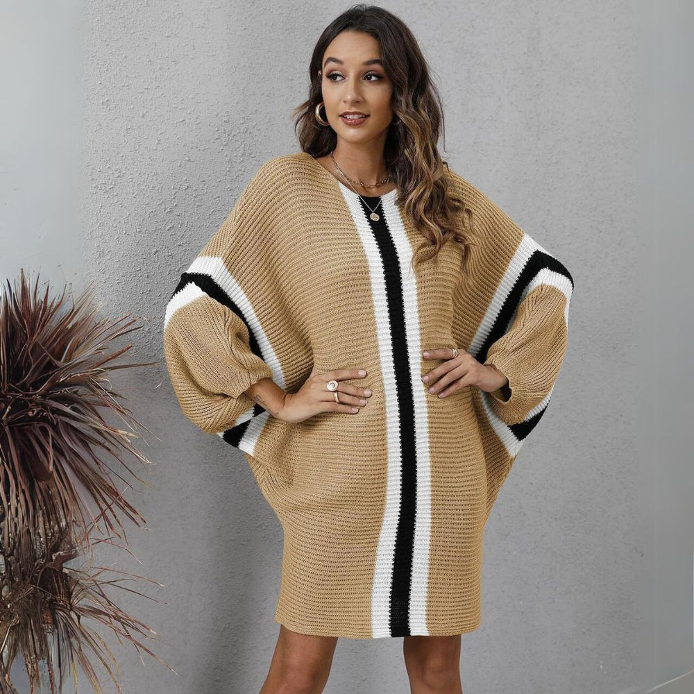 Aria - Oversized strik poncho med stribet accent