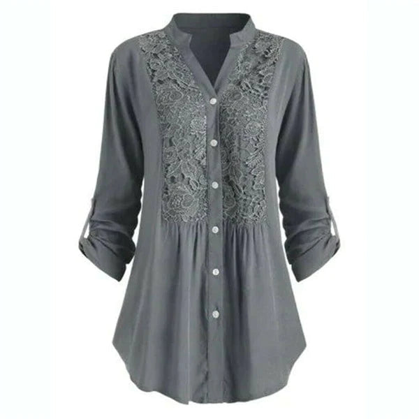Blondebluse med langærmet broderi og V-hals