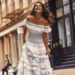 Catalina - off shoulder maxikjole med flæse med blondedetaljer