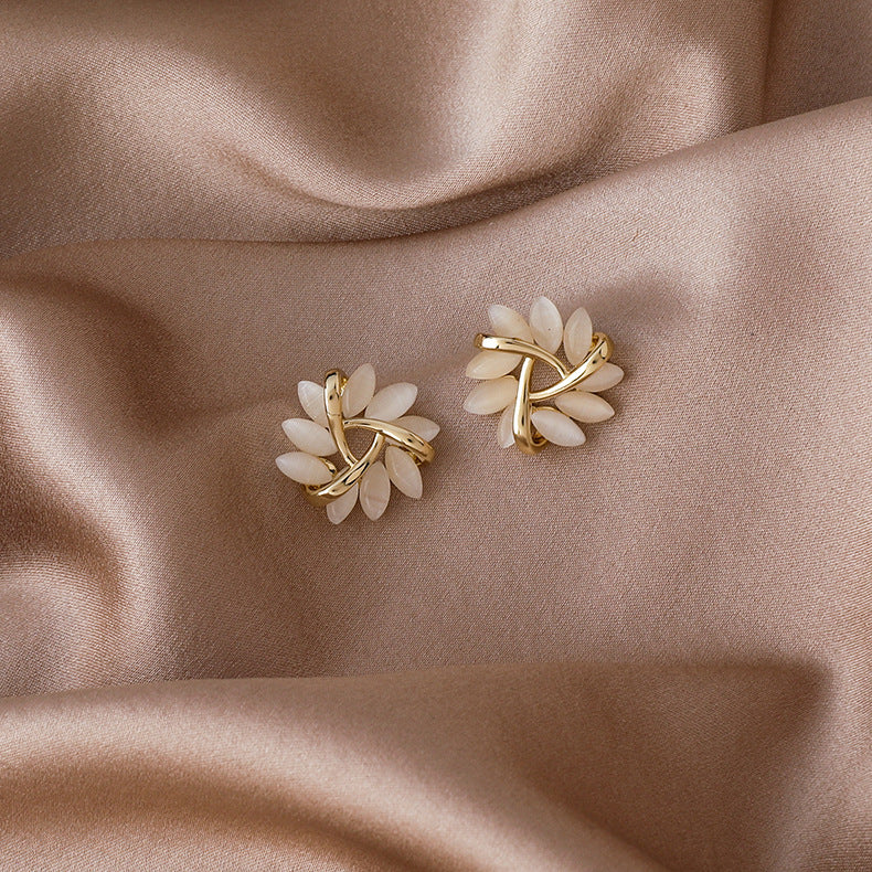 Seraphina - Elegante guldbelagte øreringe med blomstermotiv