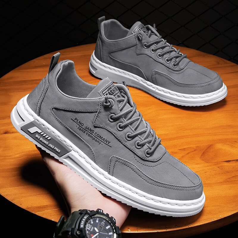 Mason - sneakers med snøre i et slankt design