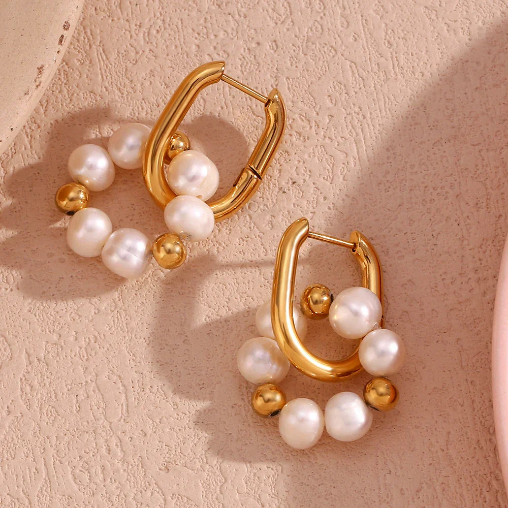 Pearlina - Golden Creoles med Perlenakzente